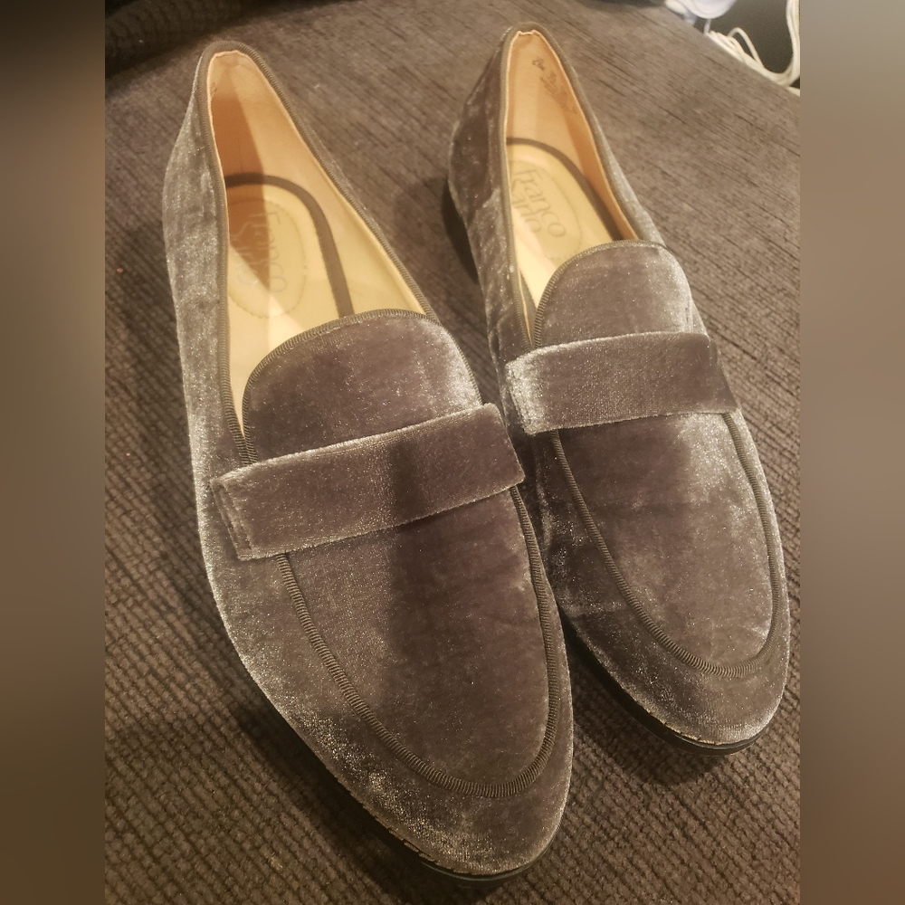 NWOT franco Sarto suede grey loafer size 8.5